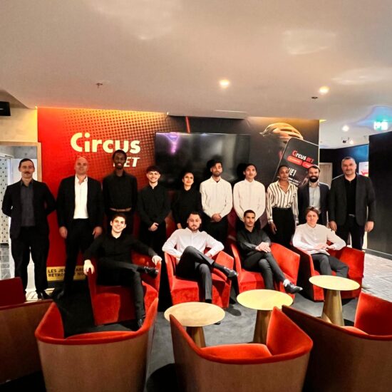 groupe de stagiaire dans le club circus