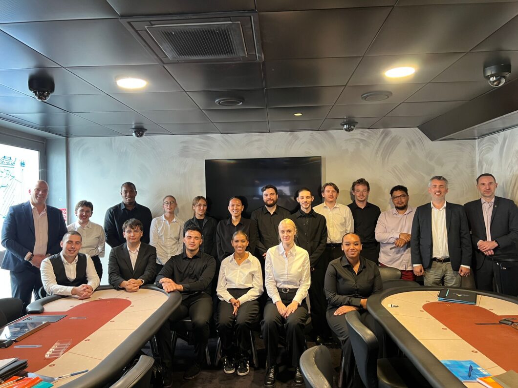 nouvelle equipe de croupier stagiaire